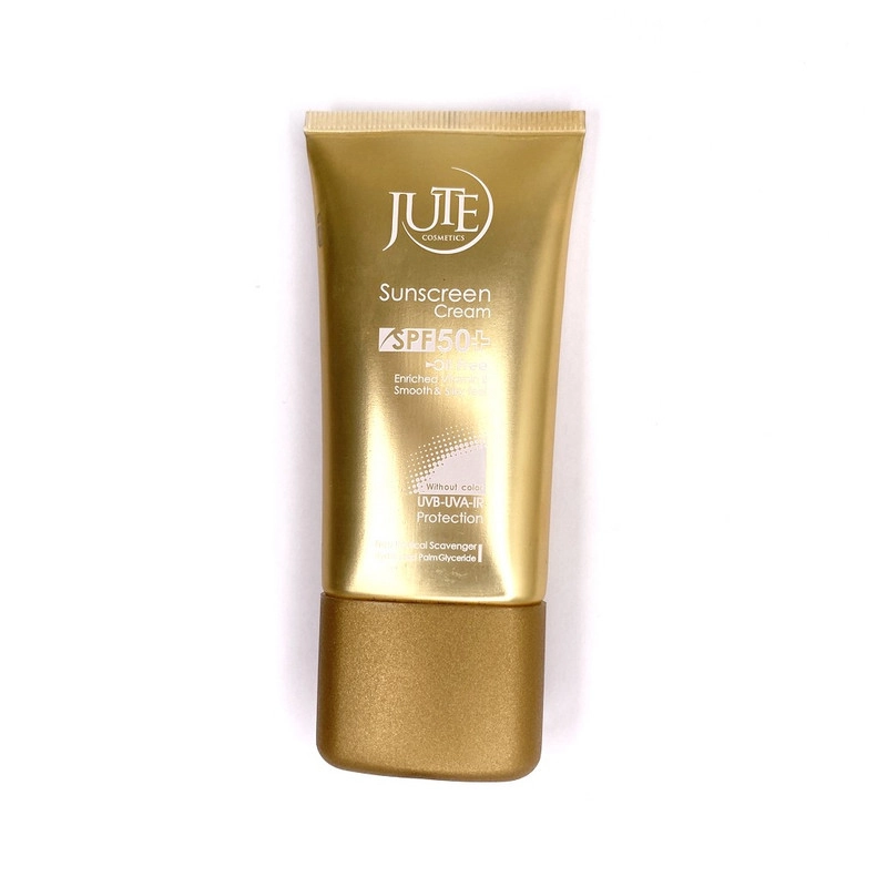 کرم ضد آفتاب بیرنگ ژوت، SPF 50، مدل smooth silky feel، مناسب پوستهای چرب حجم 40 میلیلیتر، محافظتکننده در برابر اشعههای UVA و UVB، دارای فرمولاسیون فاقد چربی، با ماندگاری 2 ساعته